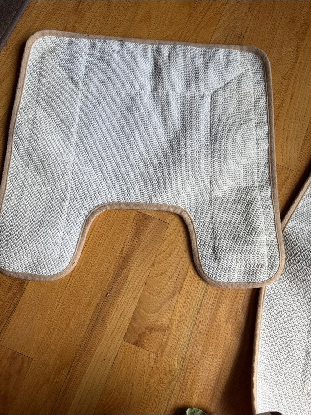 Bathroom mats set
